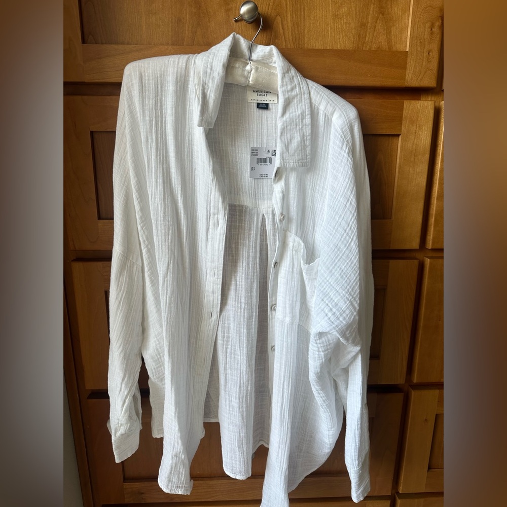 AE beach shirt Go Big beach shirt in white